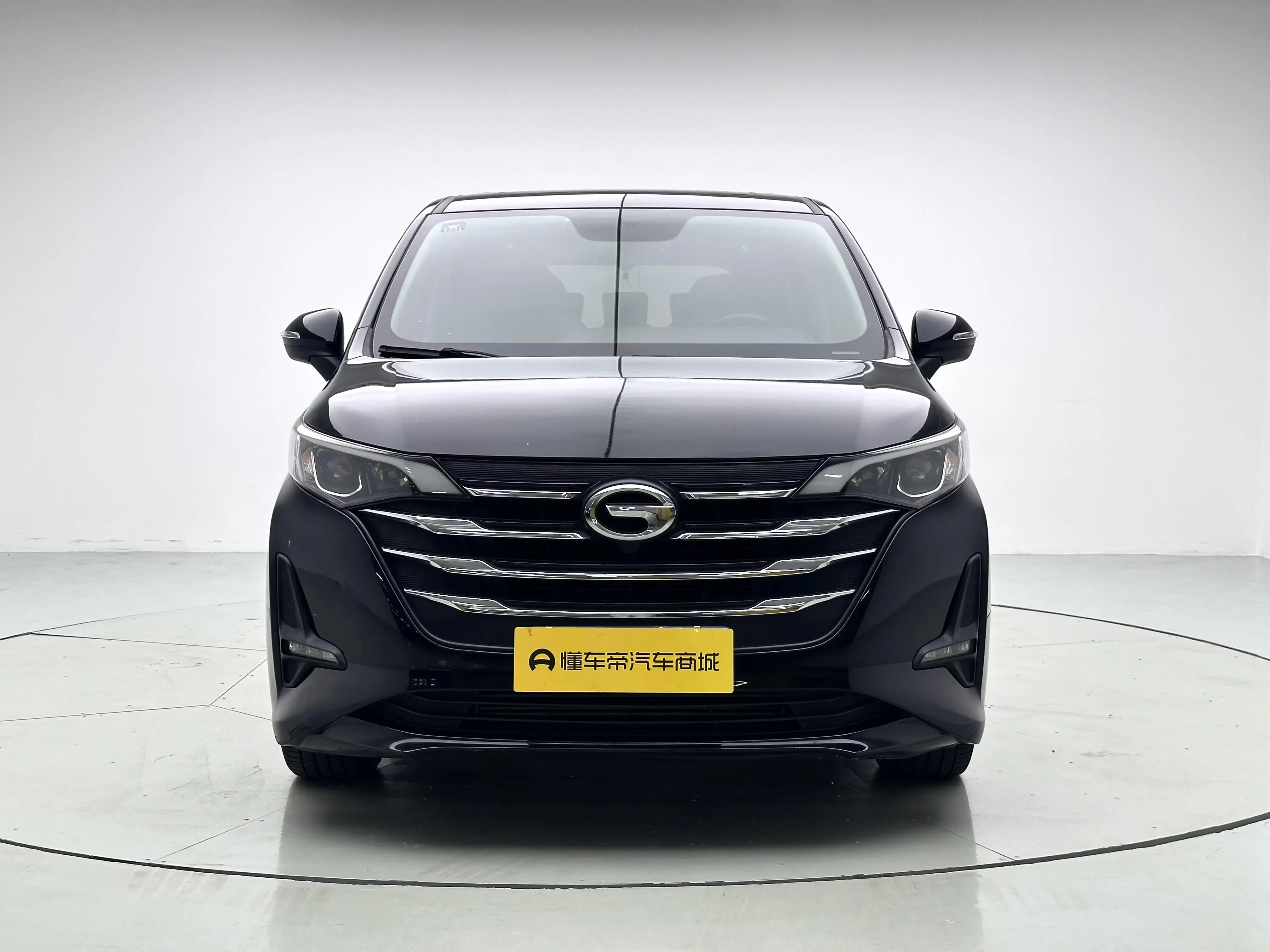GAC Trumpchi M6  из Китая