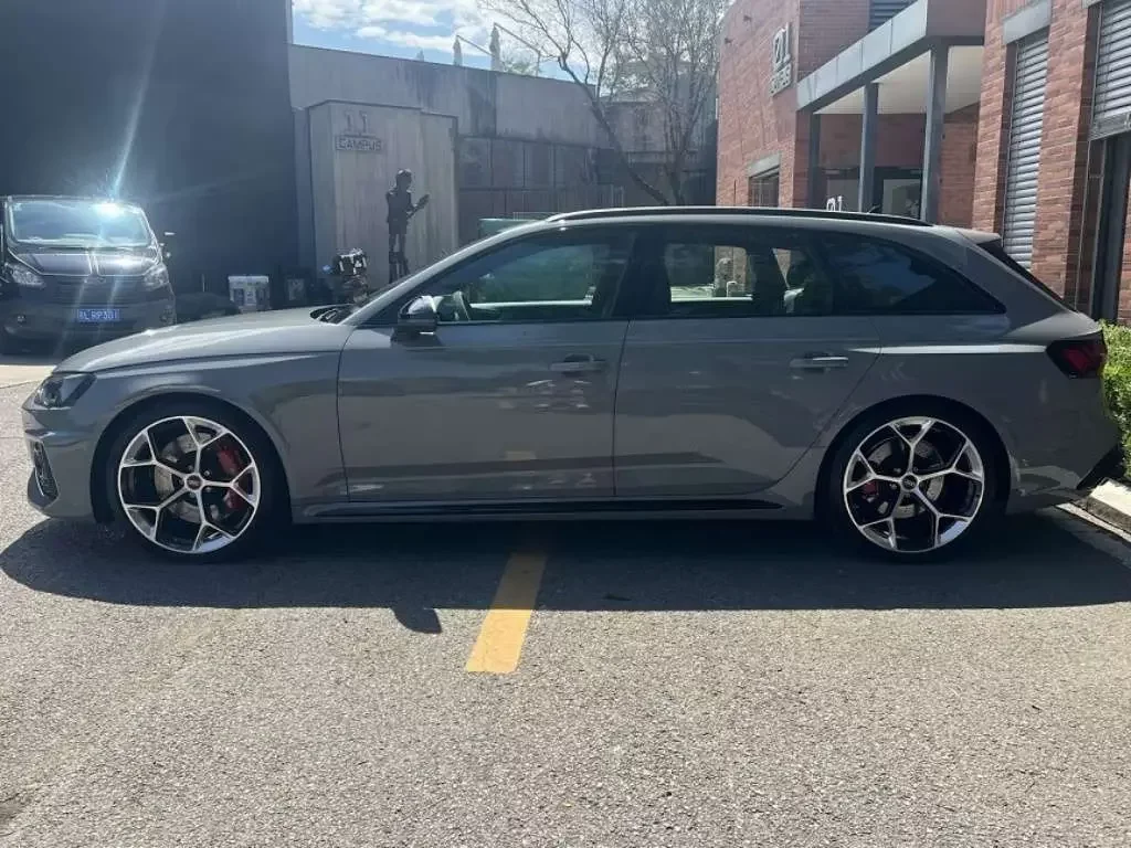 Audi RS 4