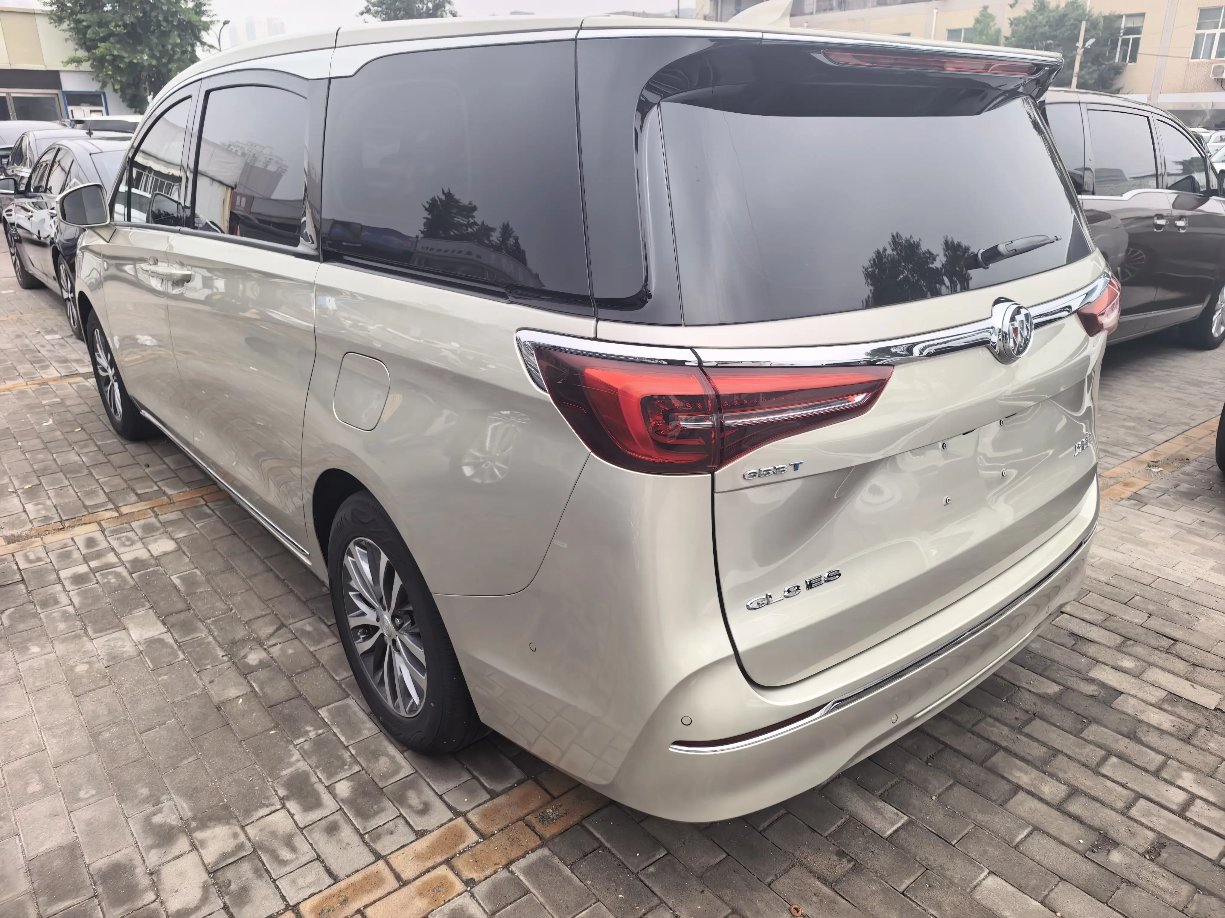 Buick GL8
