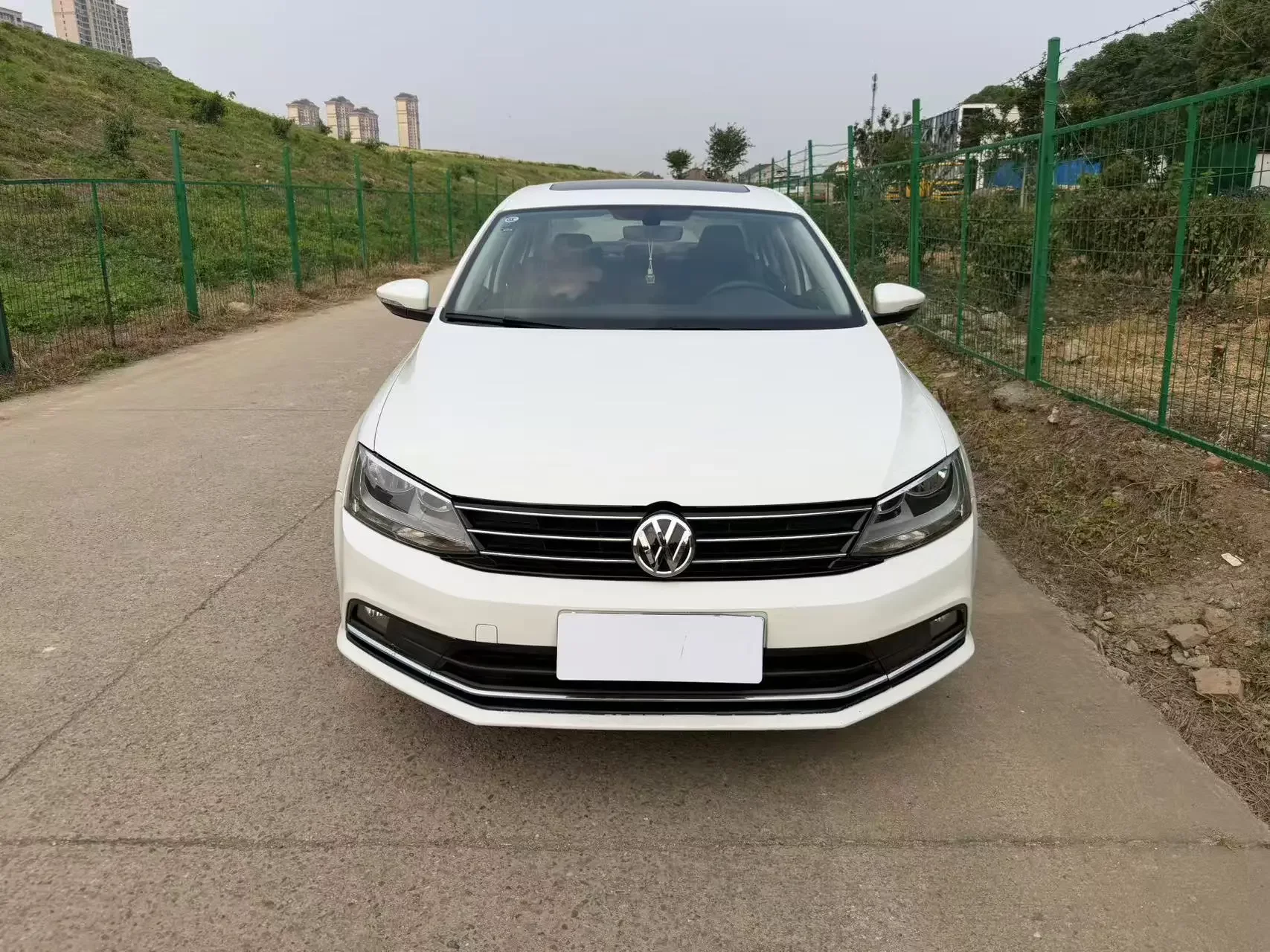 Volkswagen Sagitar