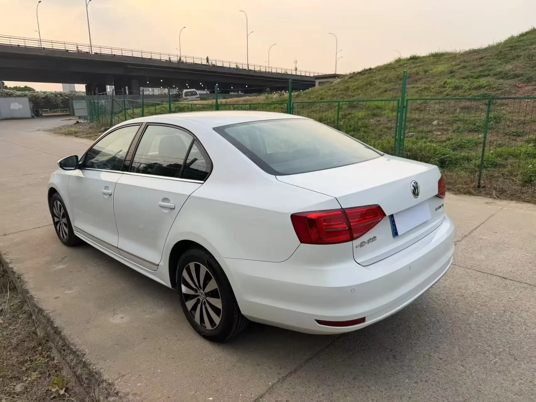 Volkswagen Sagitar