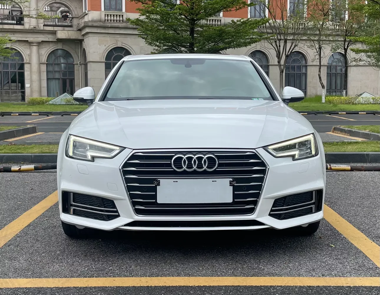 Audi A4L