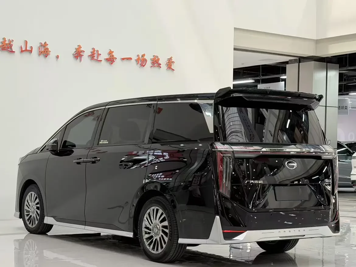 GAC Trumpchi M8
