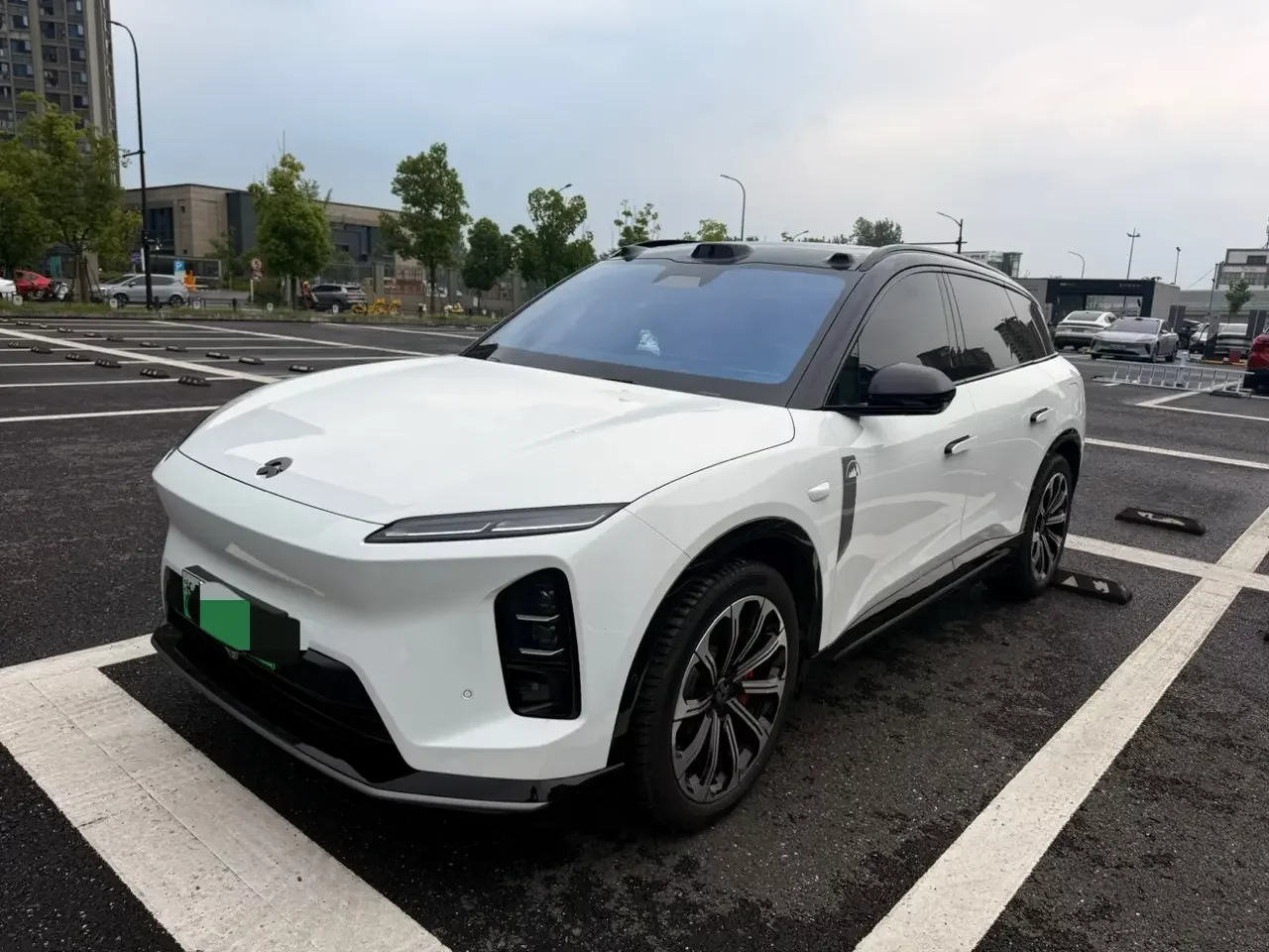 NIO ES6
