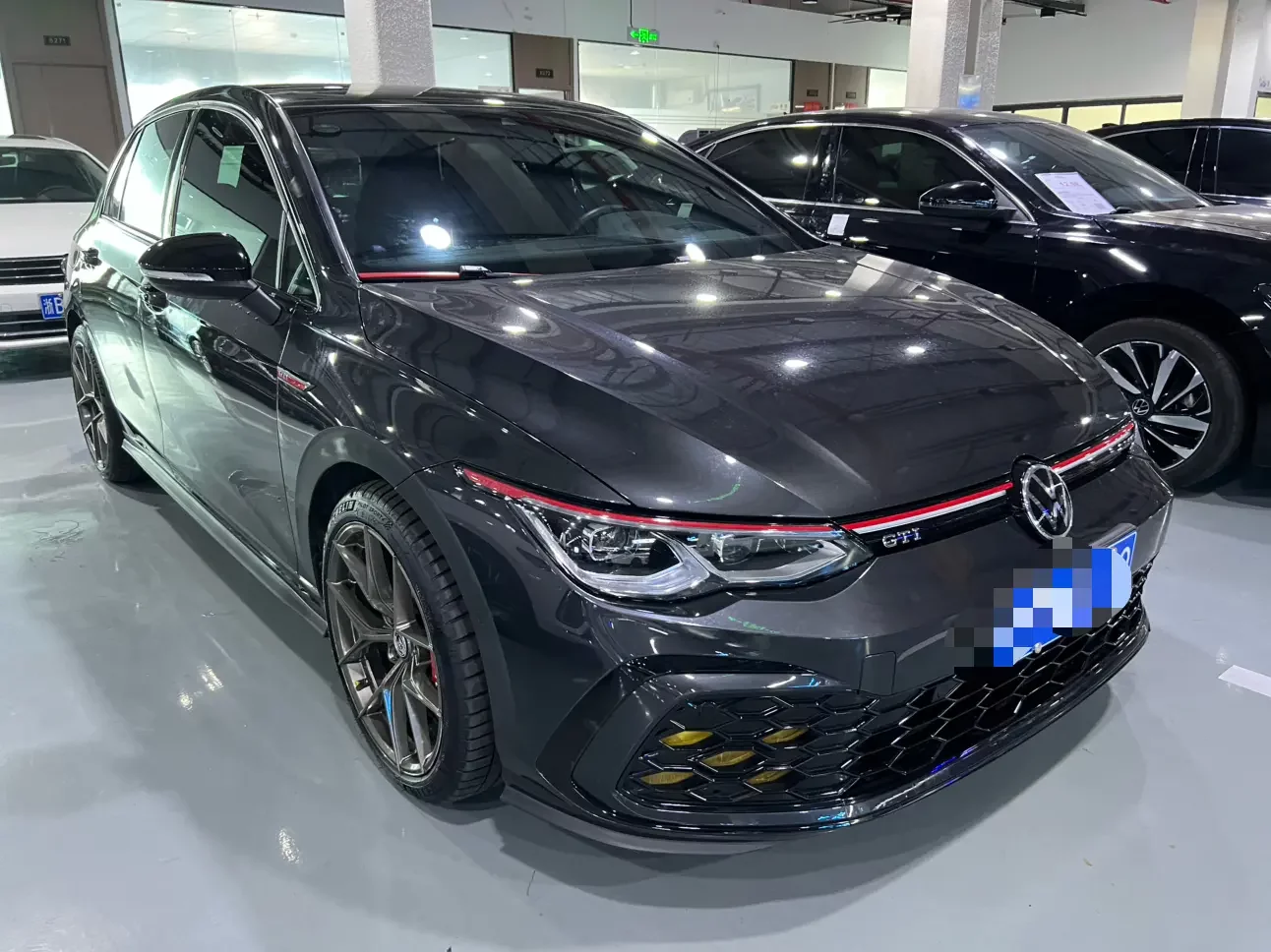 Volkswagen Golf GTI