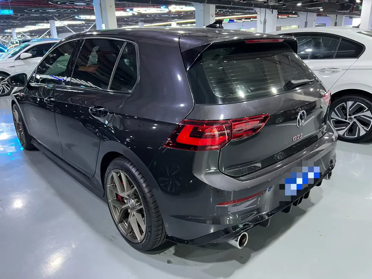 Volkswagen Golf GTI