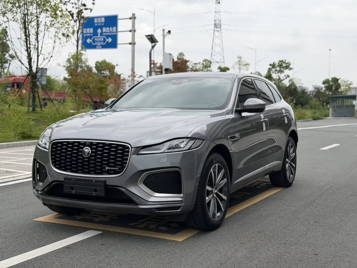 Jaguar F-PACE