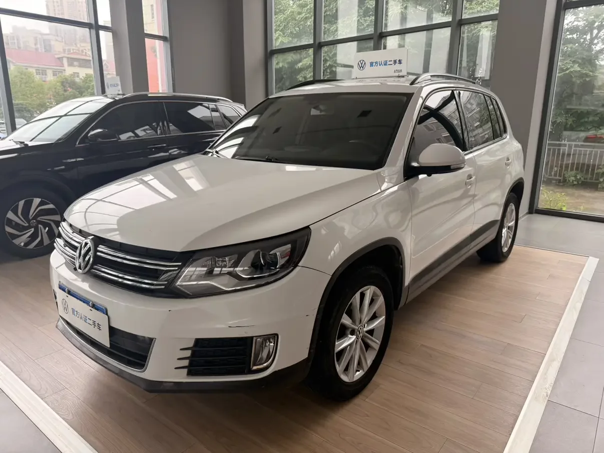 Volkswagen Tiguan (Tharu)