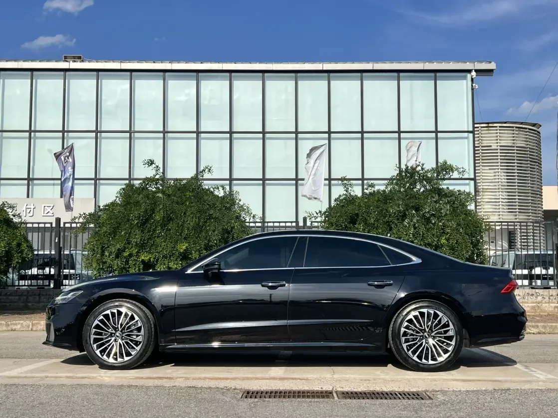 Audi A7L