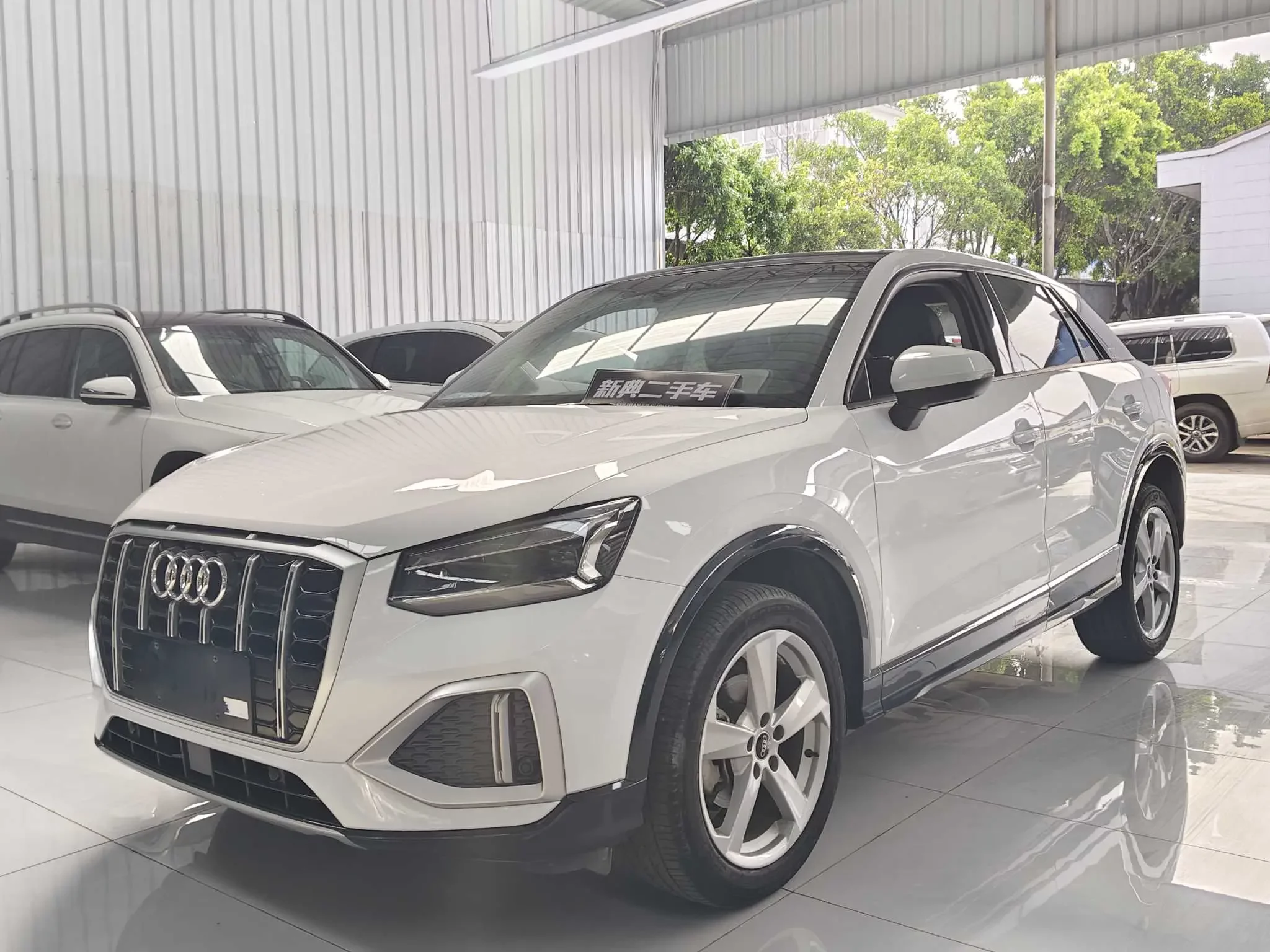 Audi Q2L