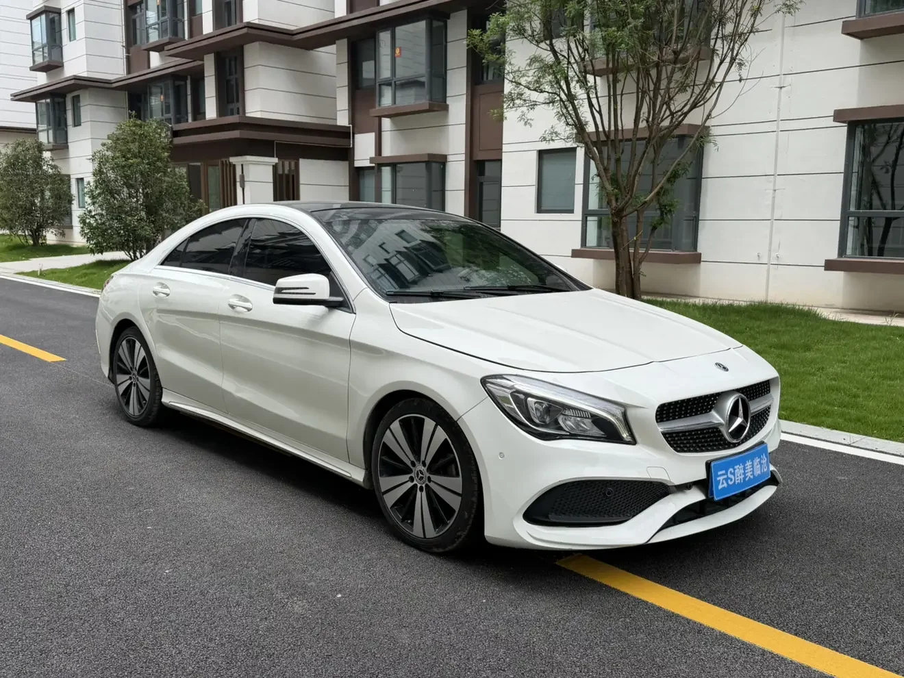 Mercedes-Benz CLA (Imported)