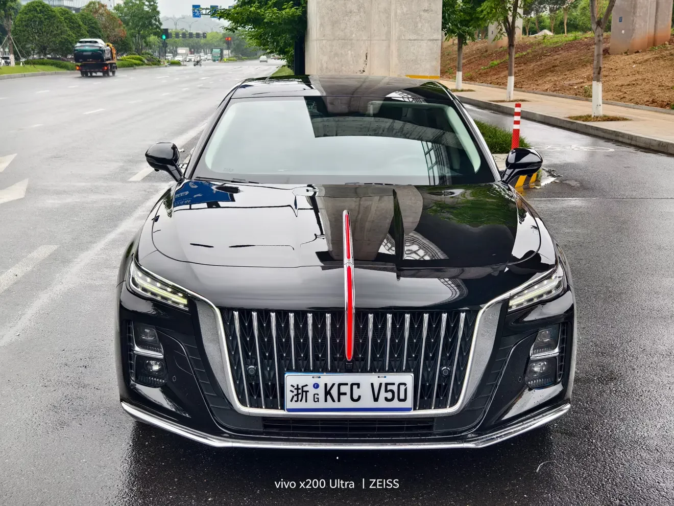 Hongqi H5
