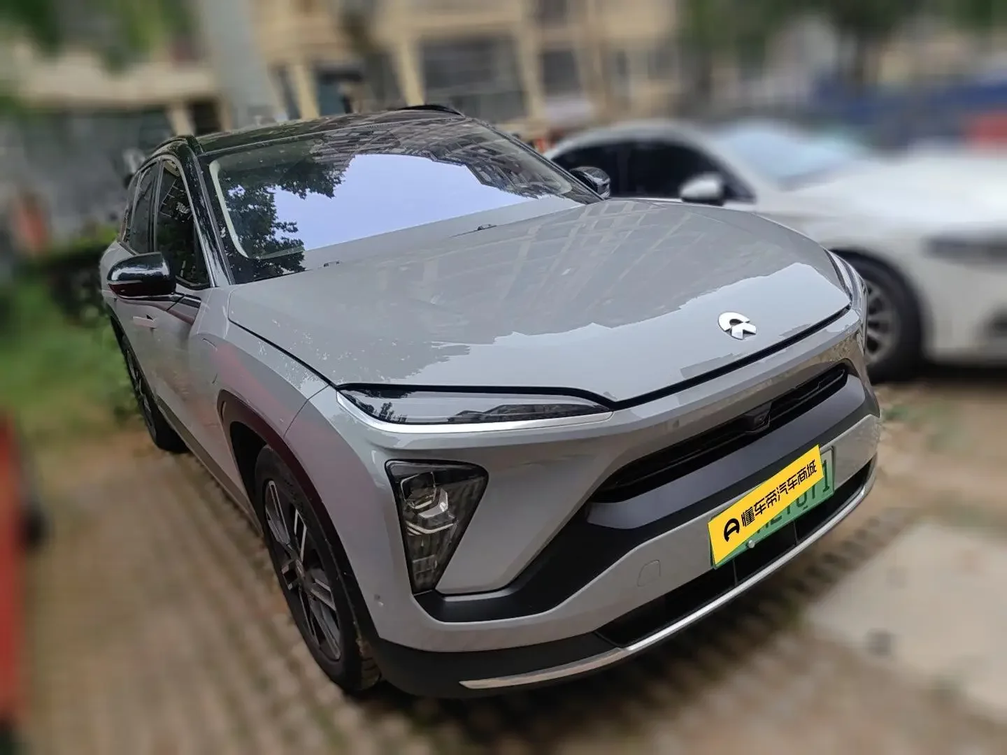 NIO ES6