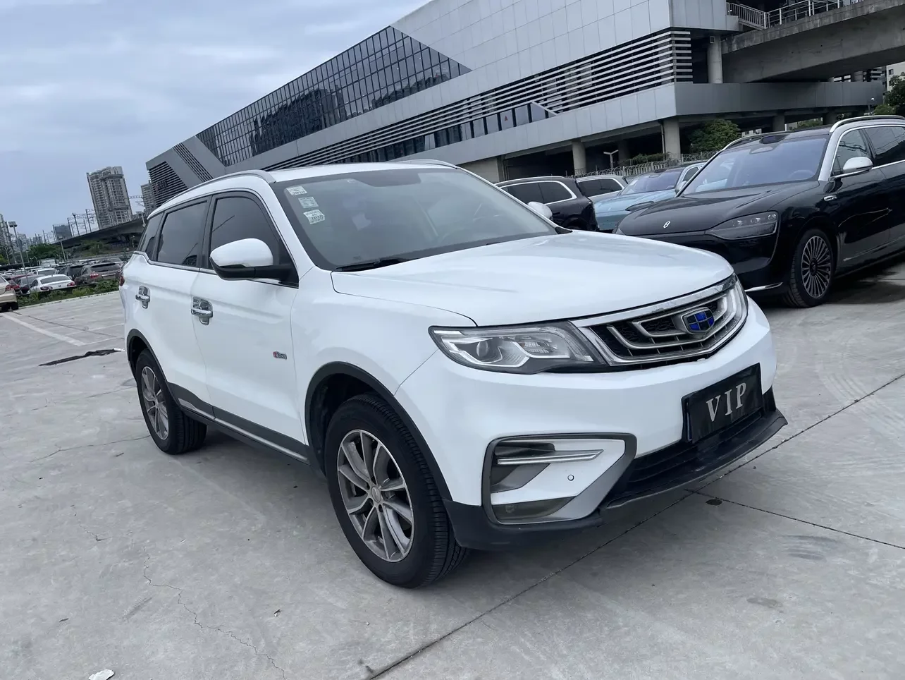 Geely Atlas