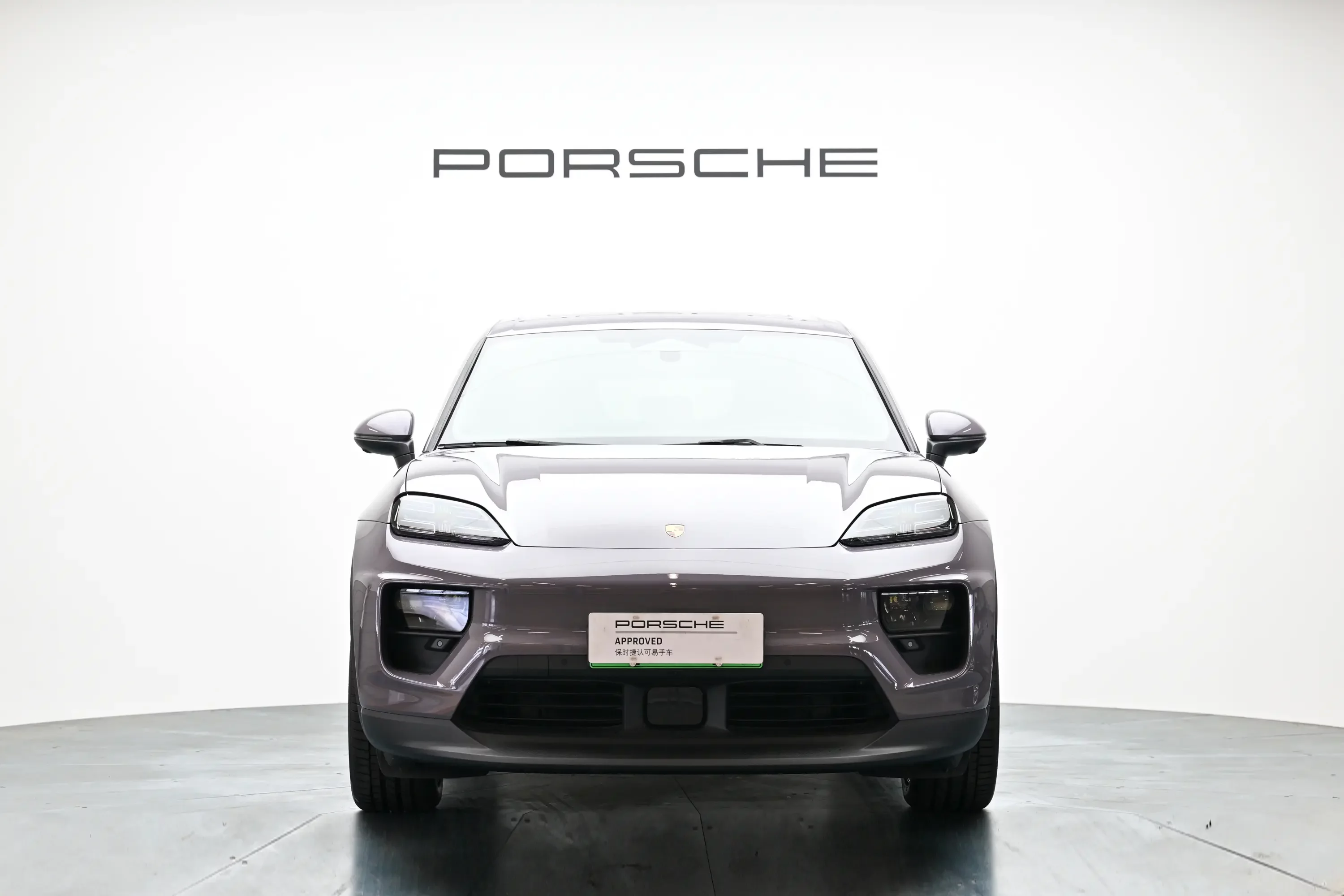 Porsche Macan EV