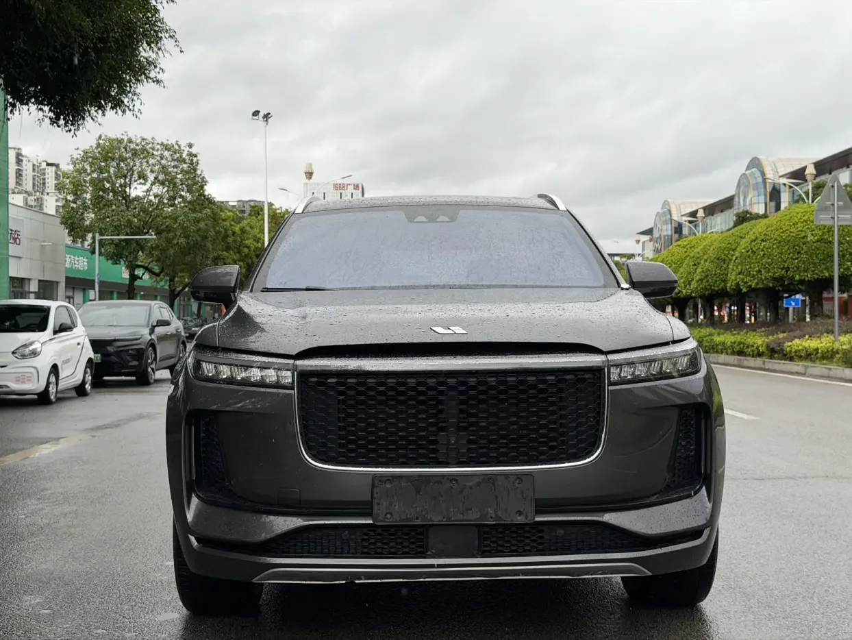 Li ONE (Ideal ONE)  из Китая