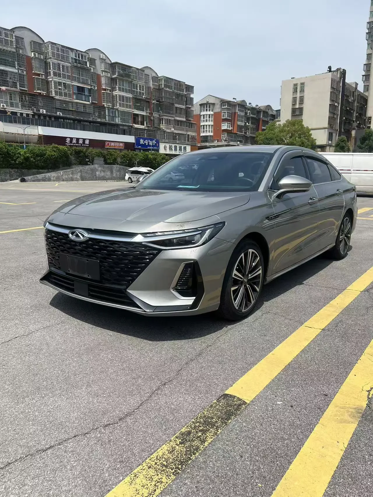 Chery Arrizo 8