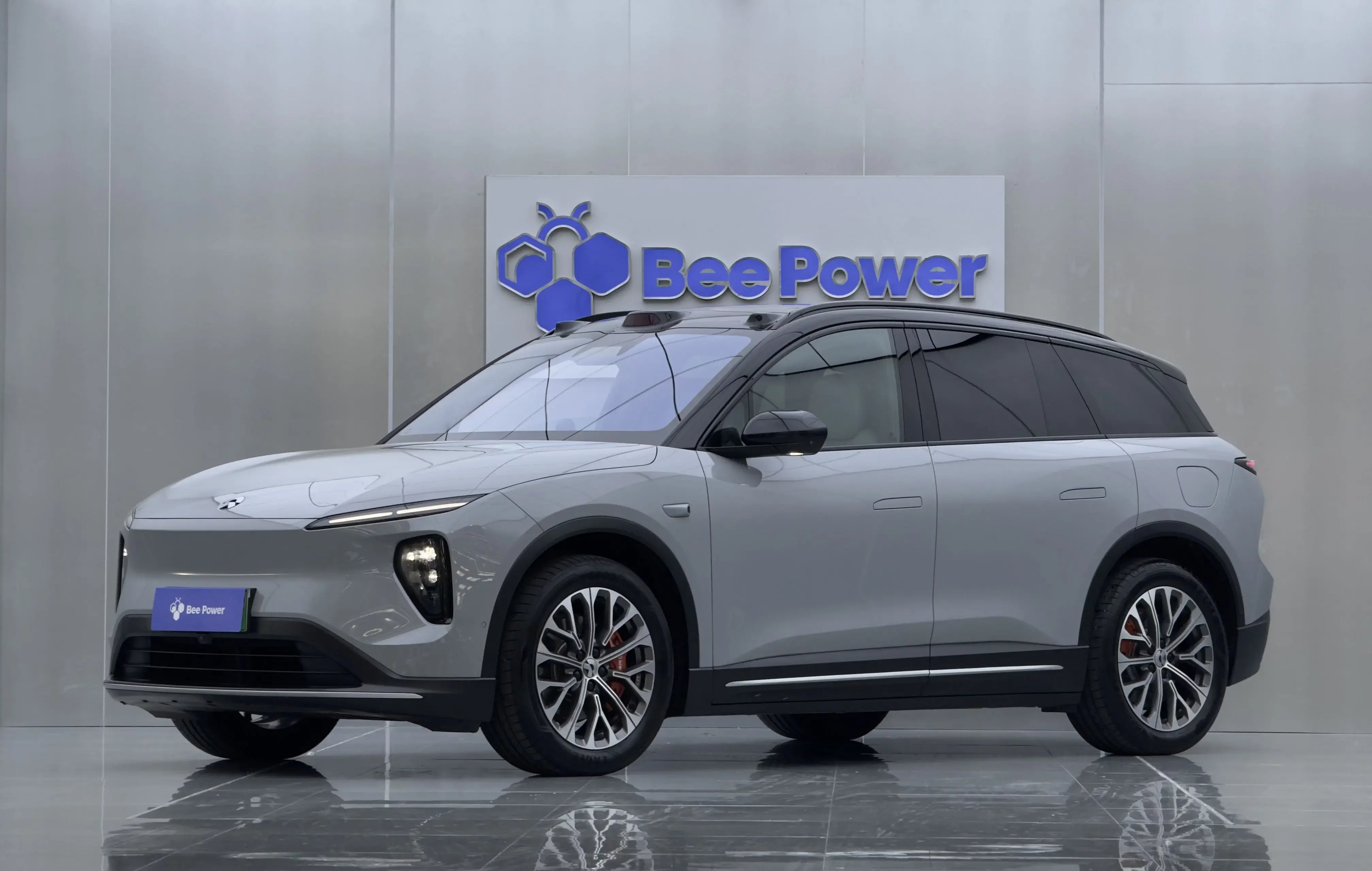 NIO ES6