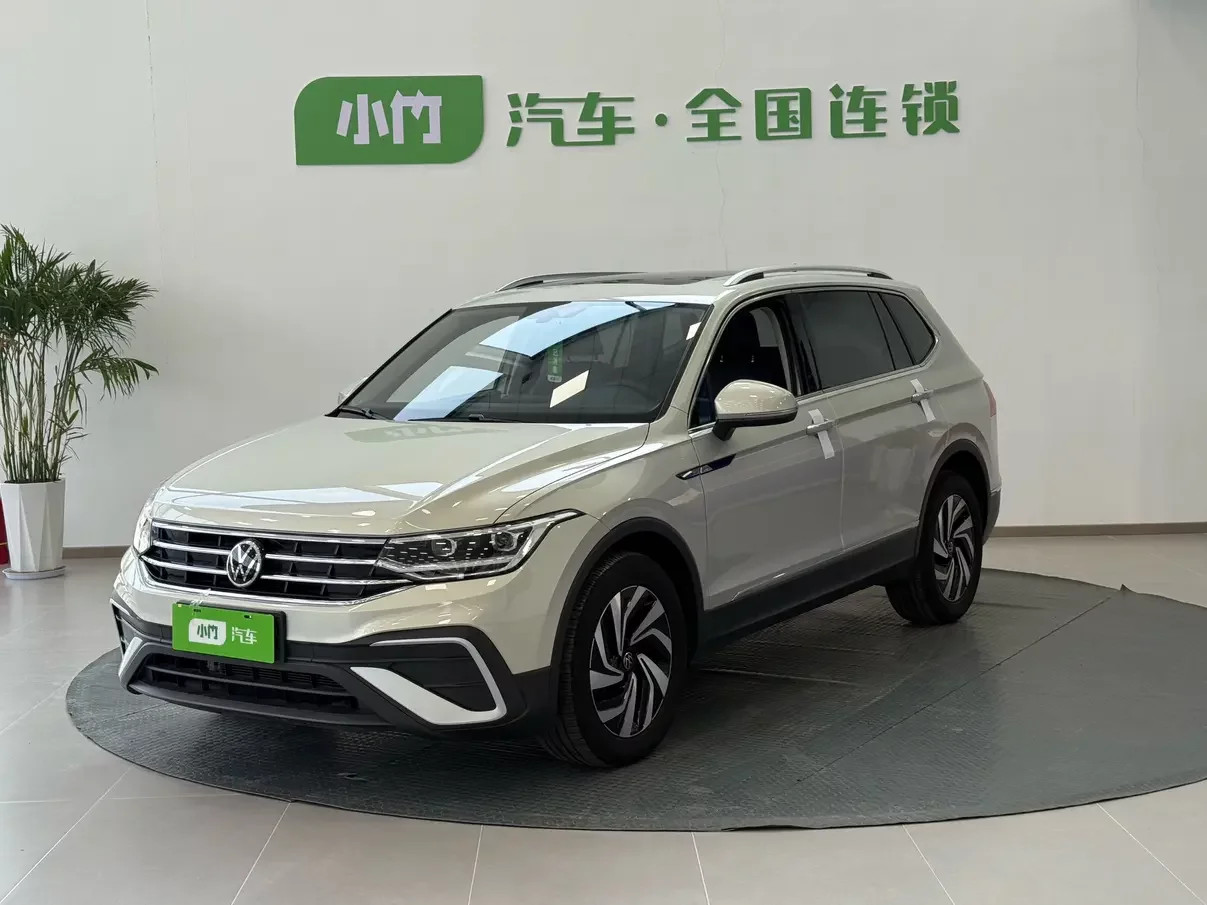 Volkswagen Tiguan L