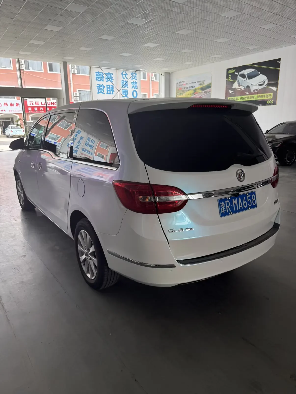 Buick GL8