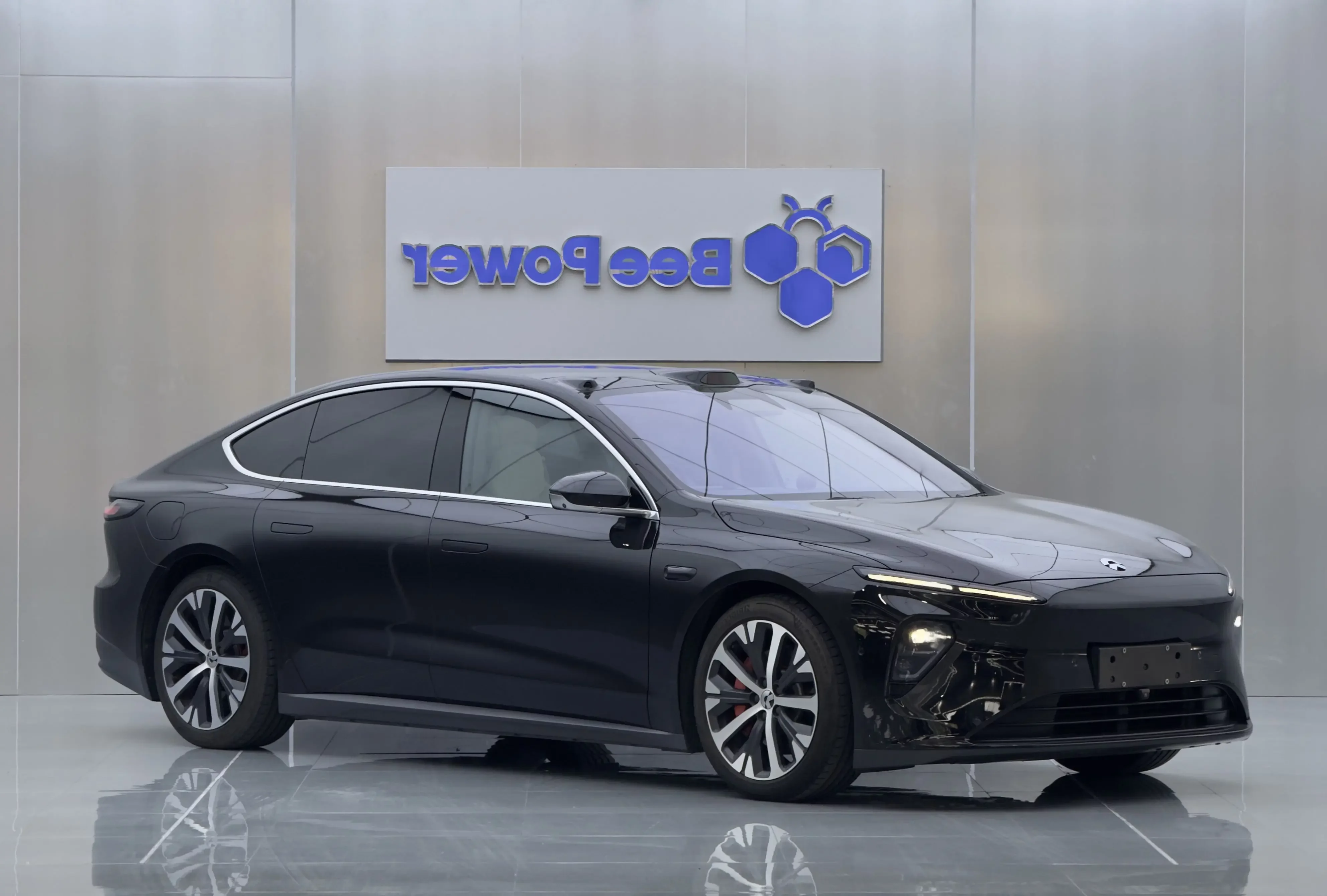 NIO ET7