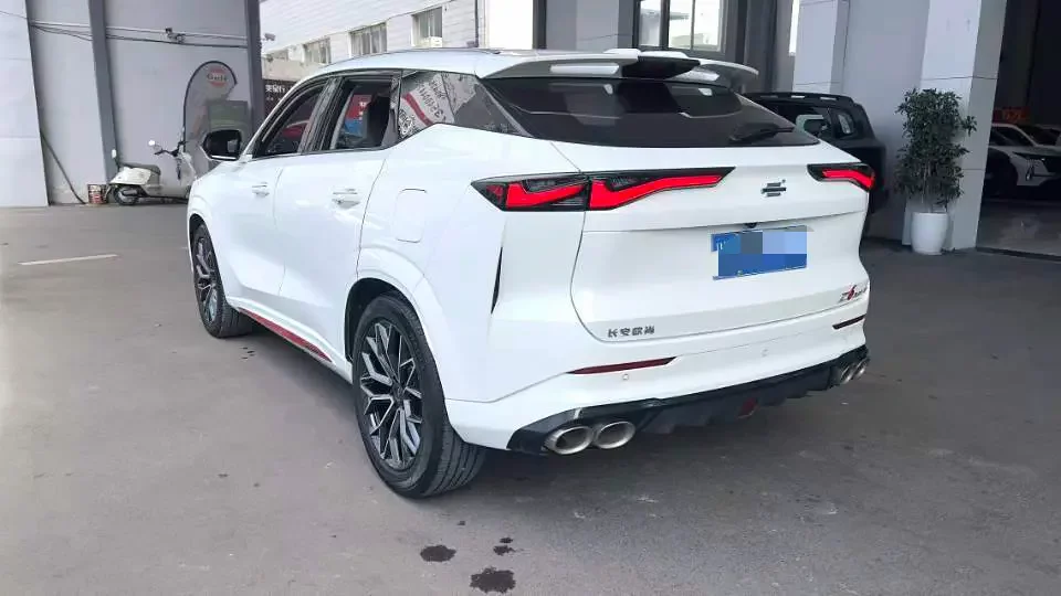 Oshan Changan Auchan Z6