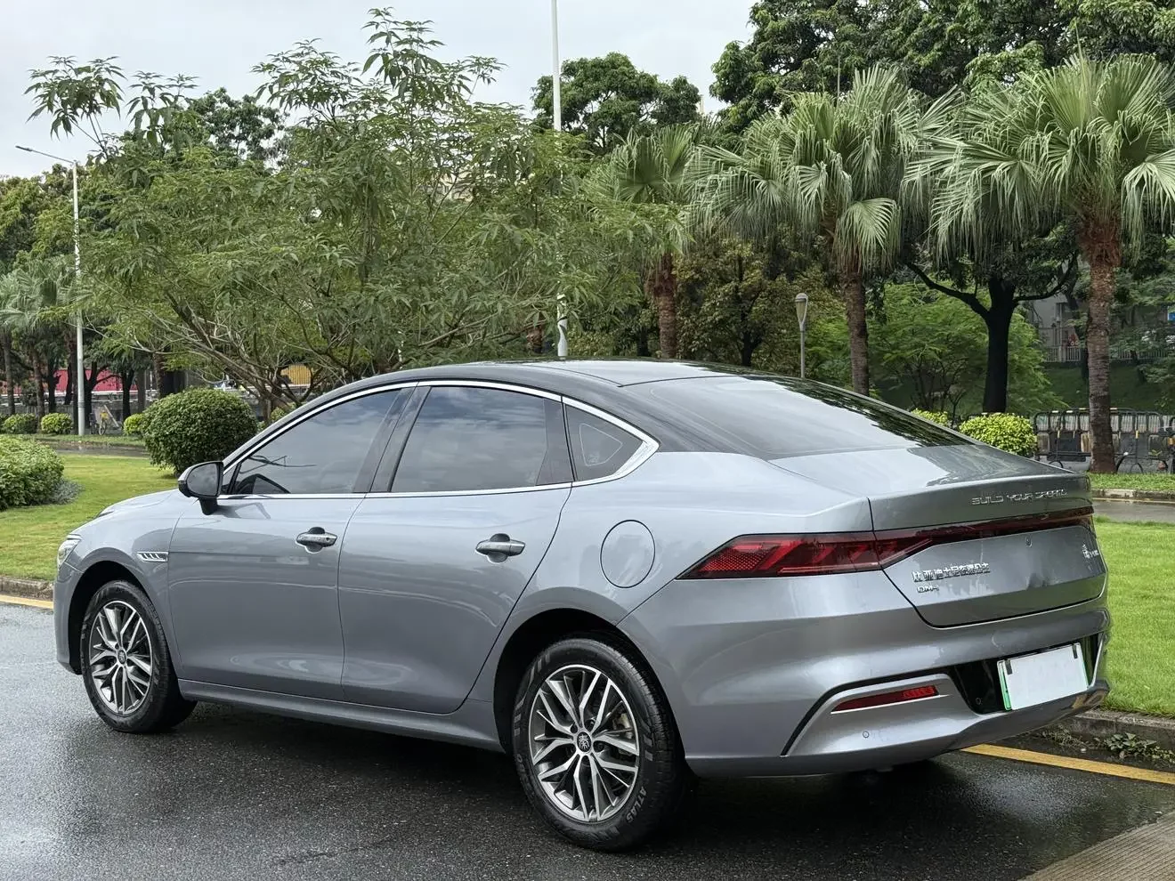 BYD Qin PLUS DM