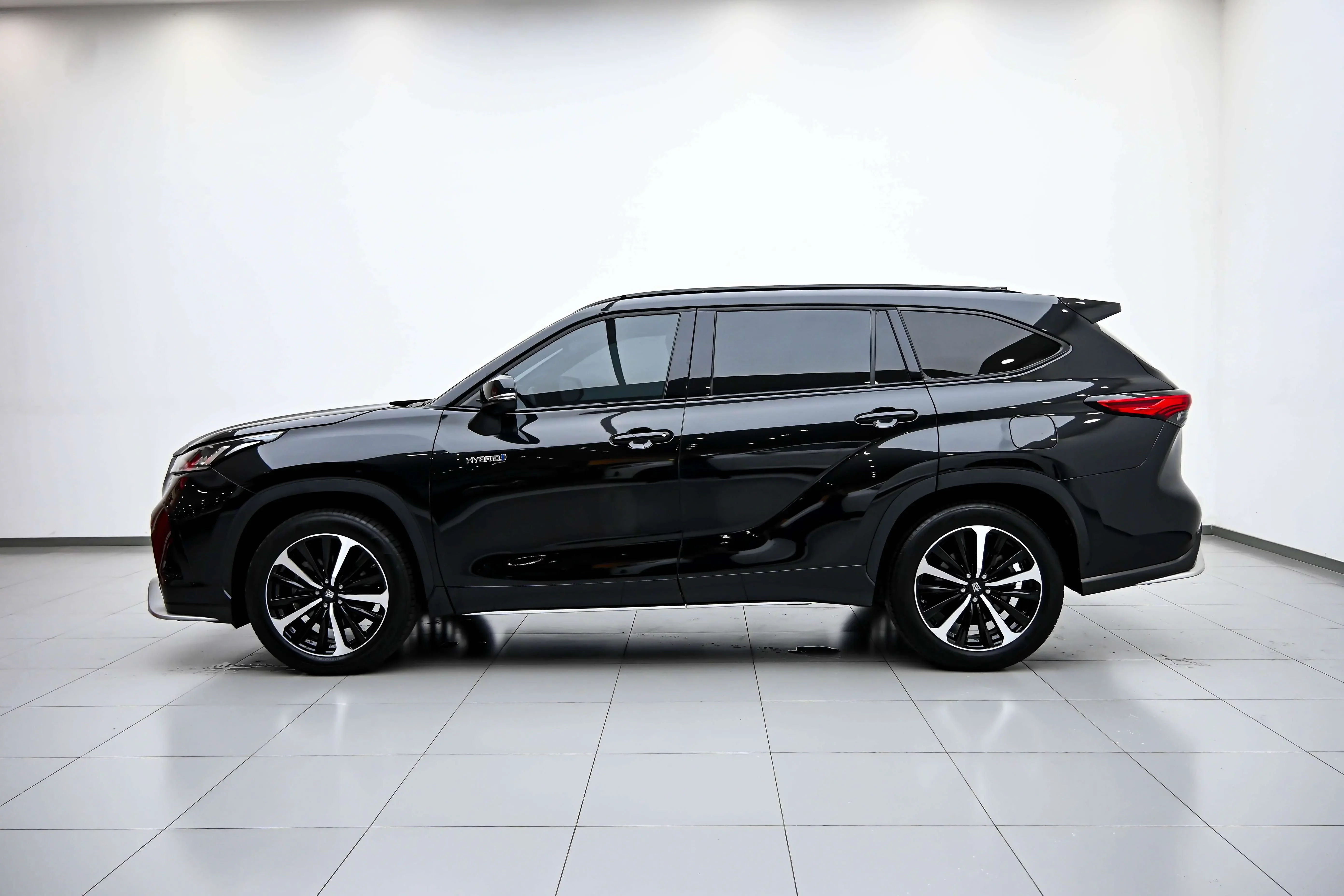 Toyota Crown Kluger