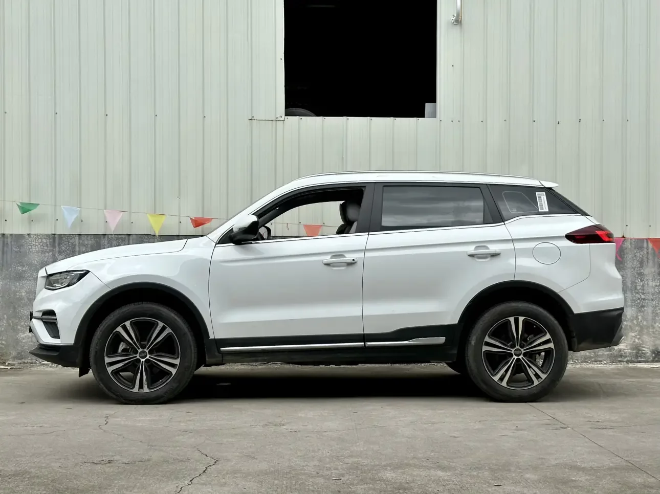 Geely Atlas