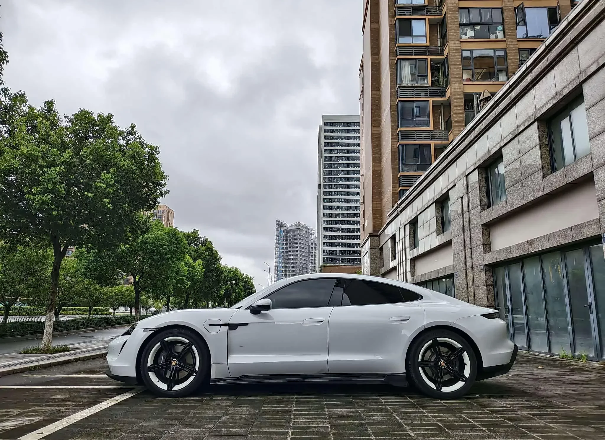 Porsche Taycan