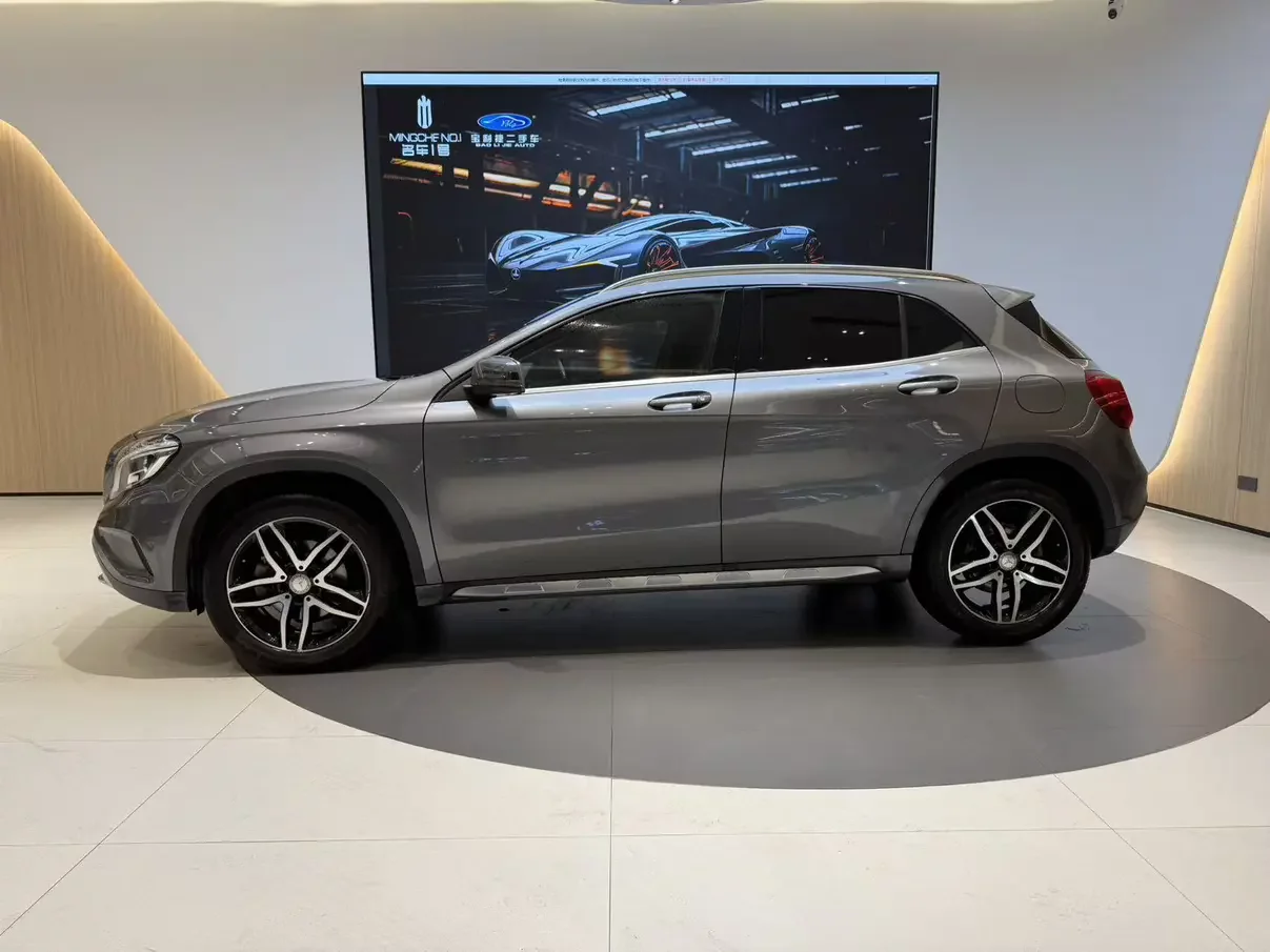 Mercedes-Benz GLA