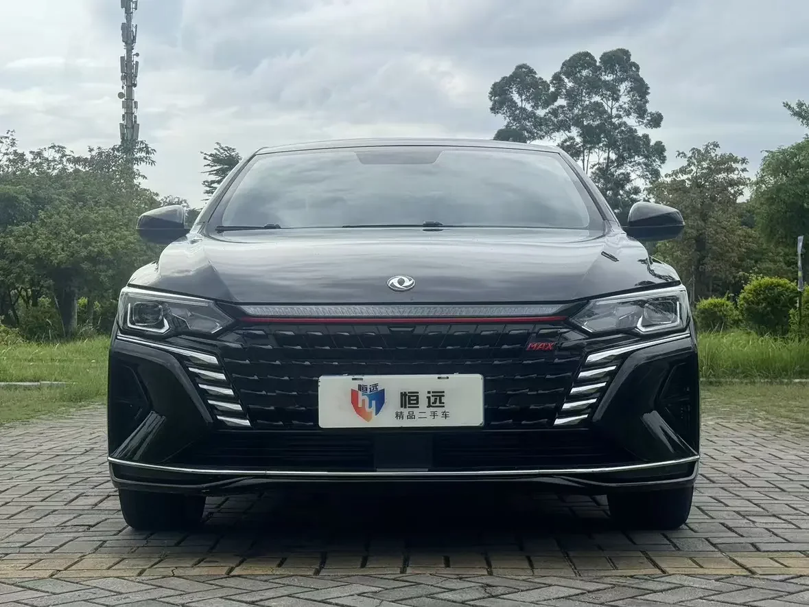 Dongfeng Yixuan MAX