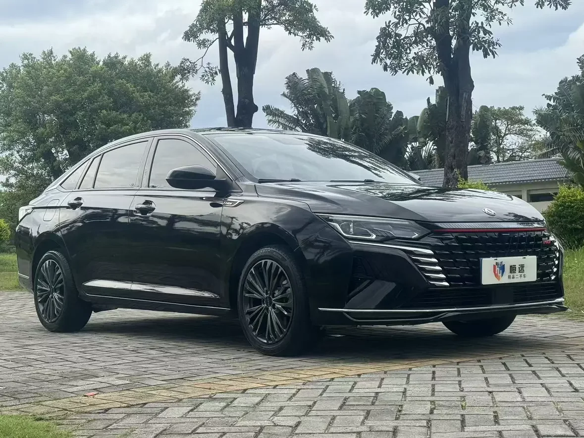 Dongfeng Yixuan MAX