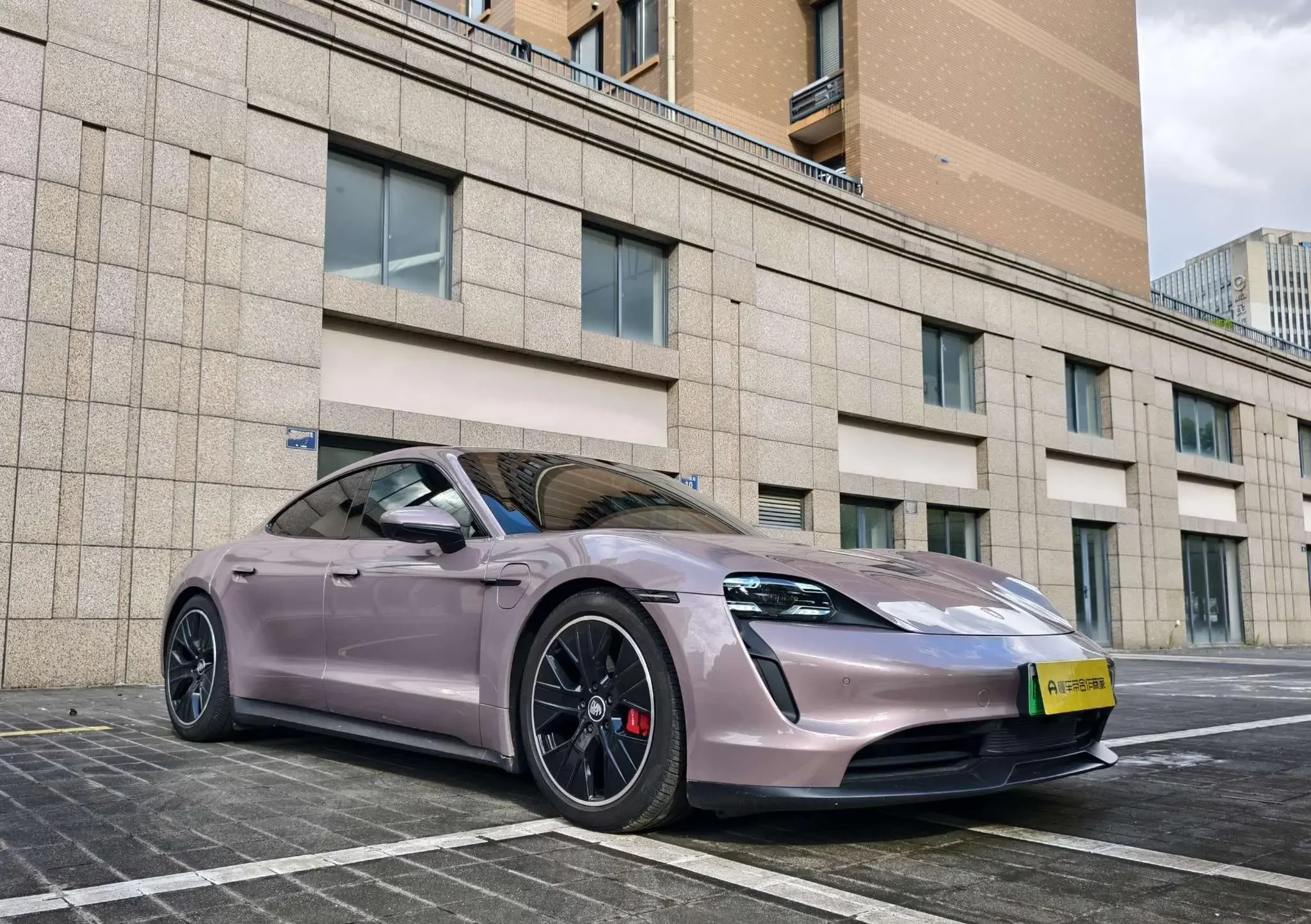 Porsche Taycan