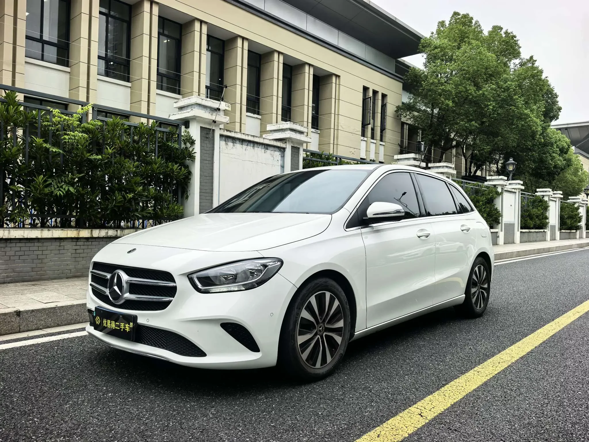 Mercedes-Benz B Class