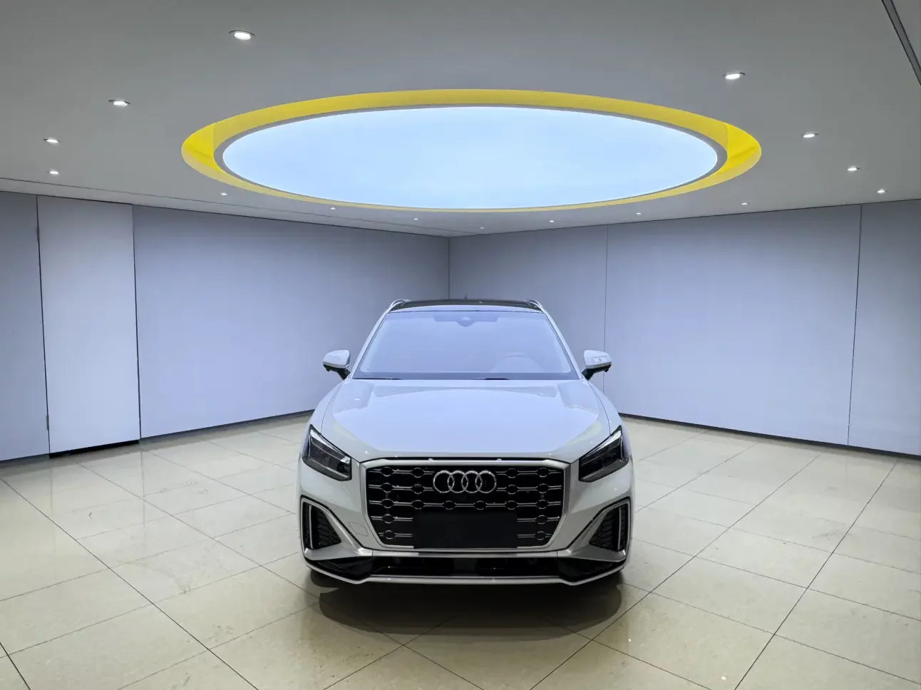 Audi Q2L