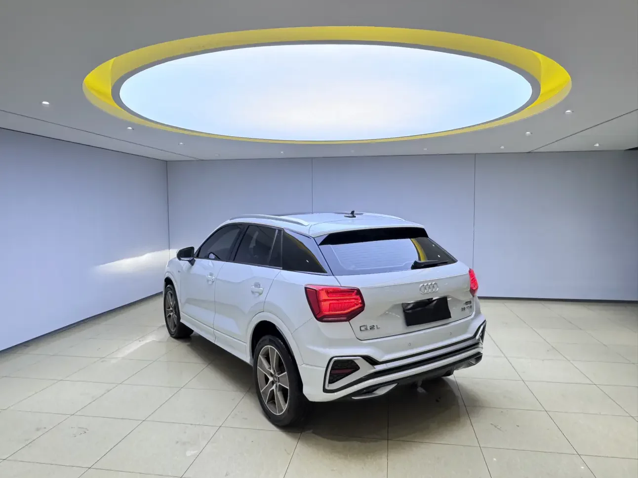 Audi Q2L