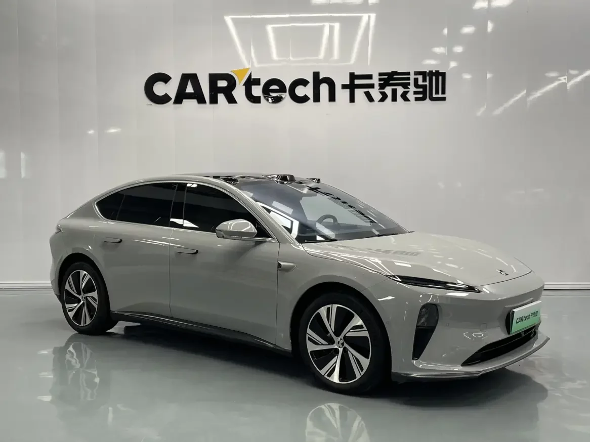 NIO ET5