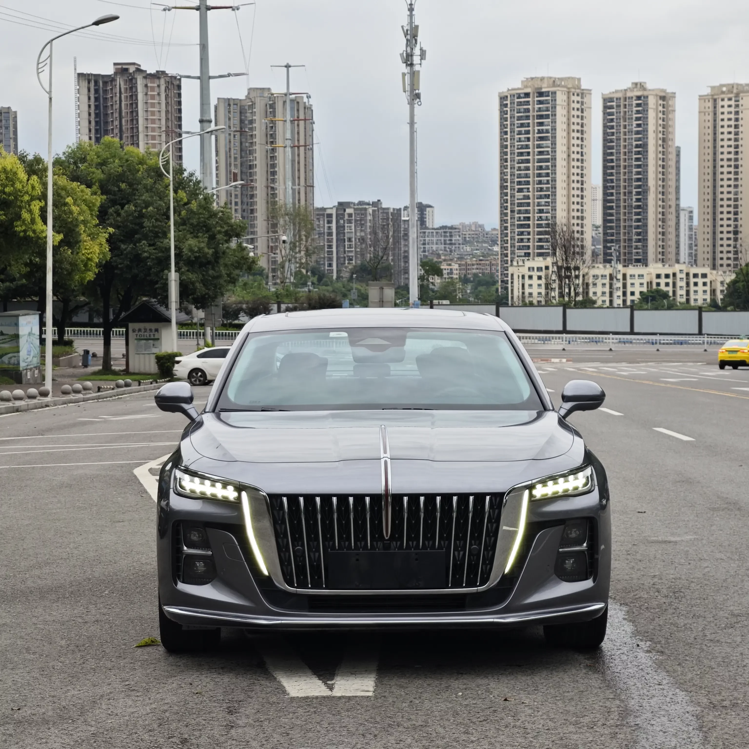 Hongqi H5