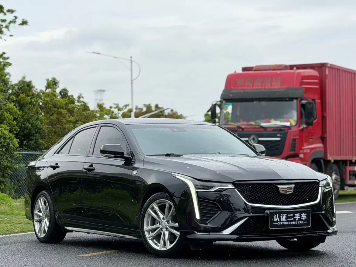 Cadillac CT4