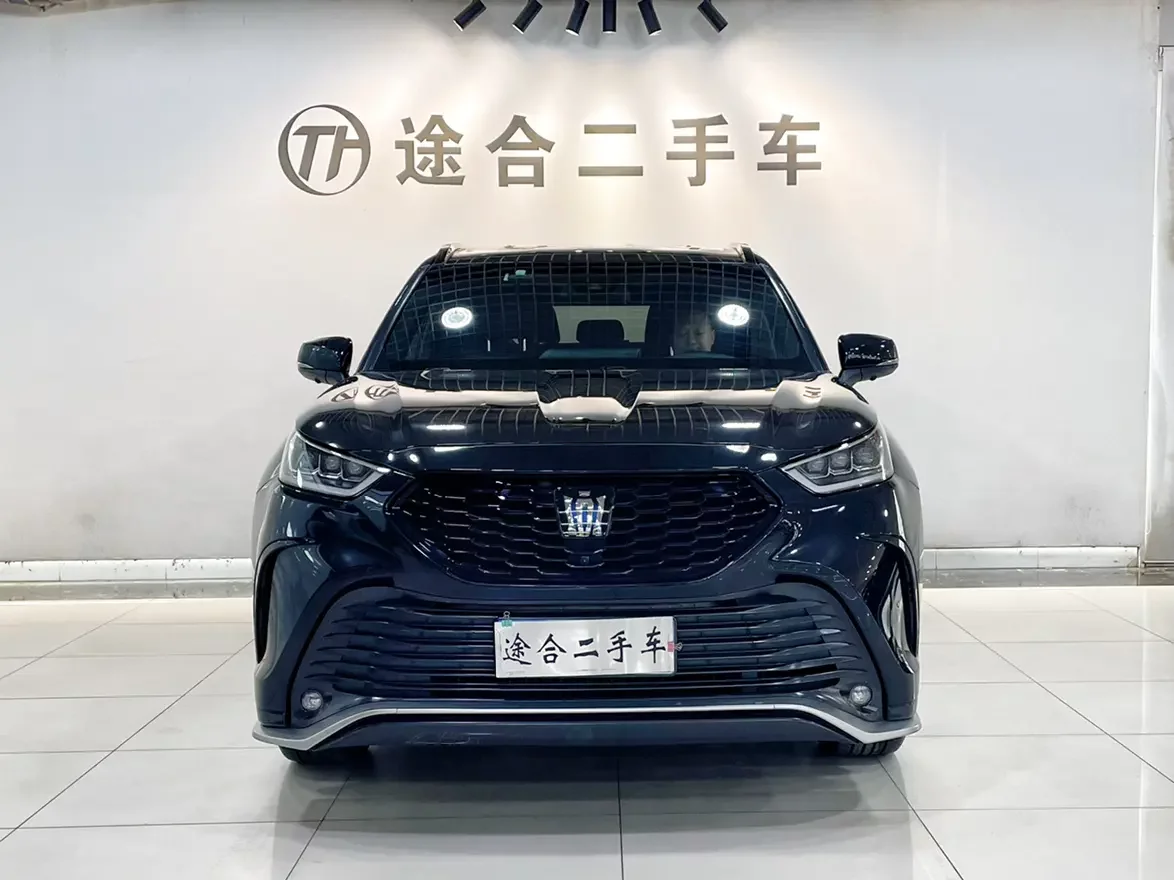 Toyota Crown Kluger