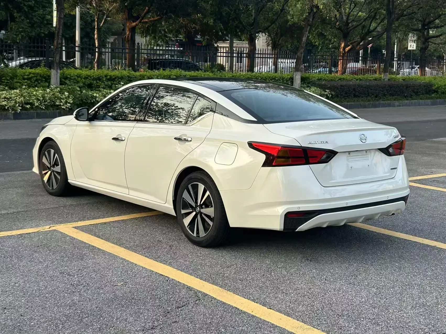 Nissan Altima