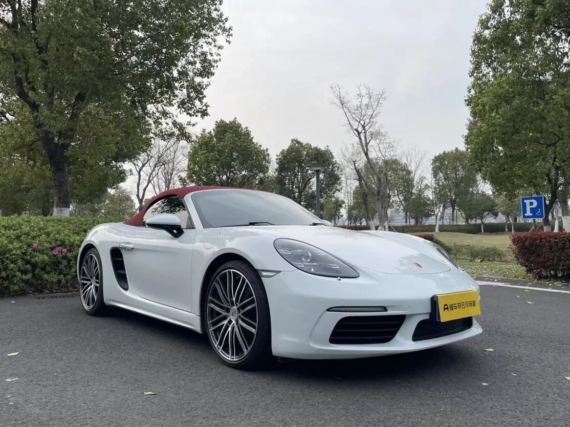Porsche 718