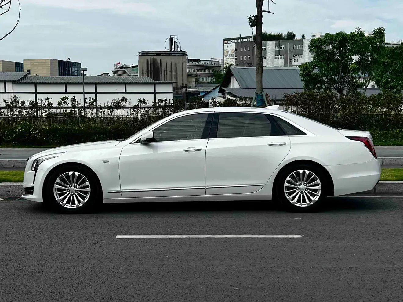 Cadillac CT6