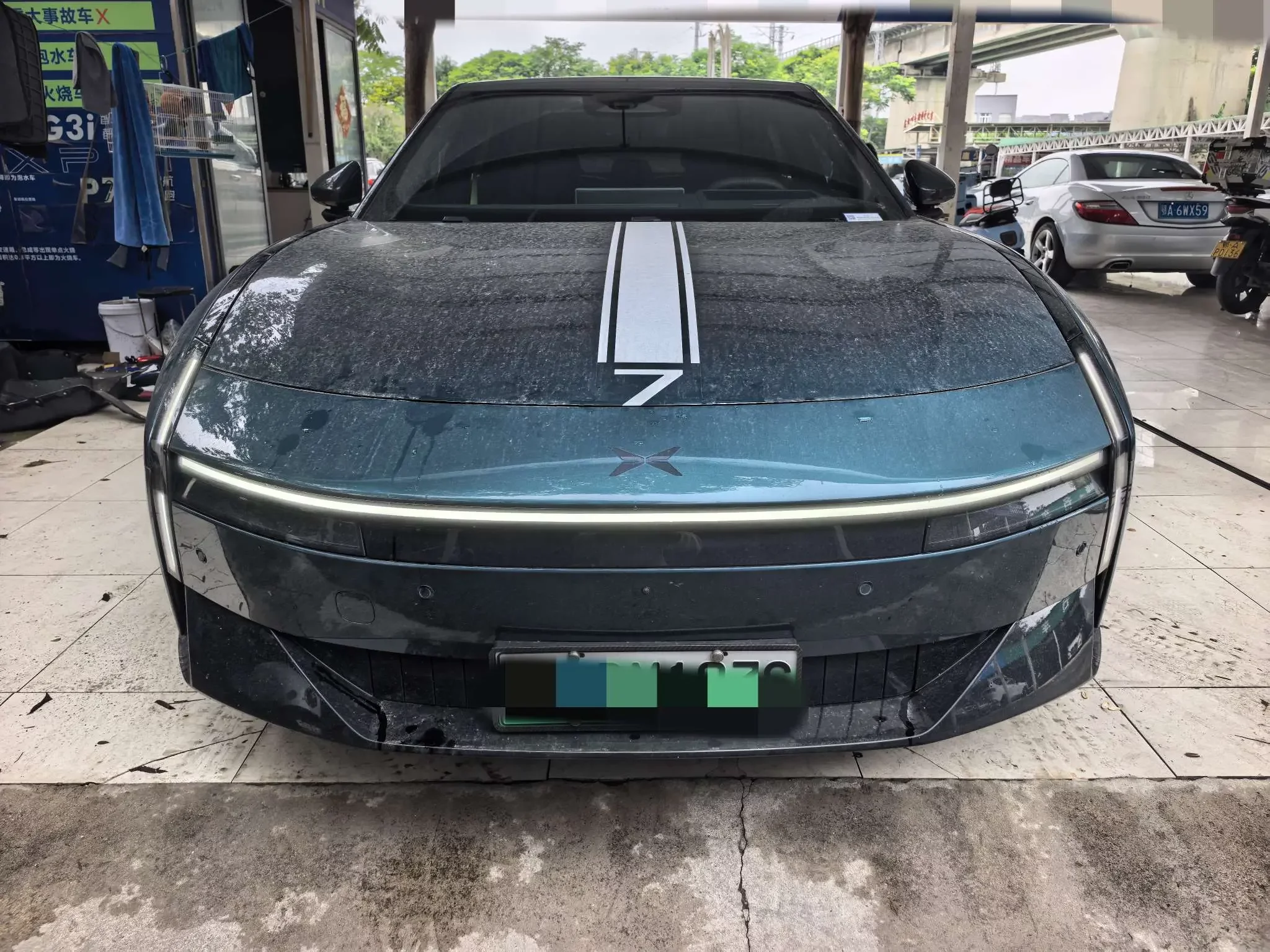 Xpeng P7