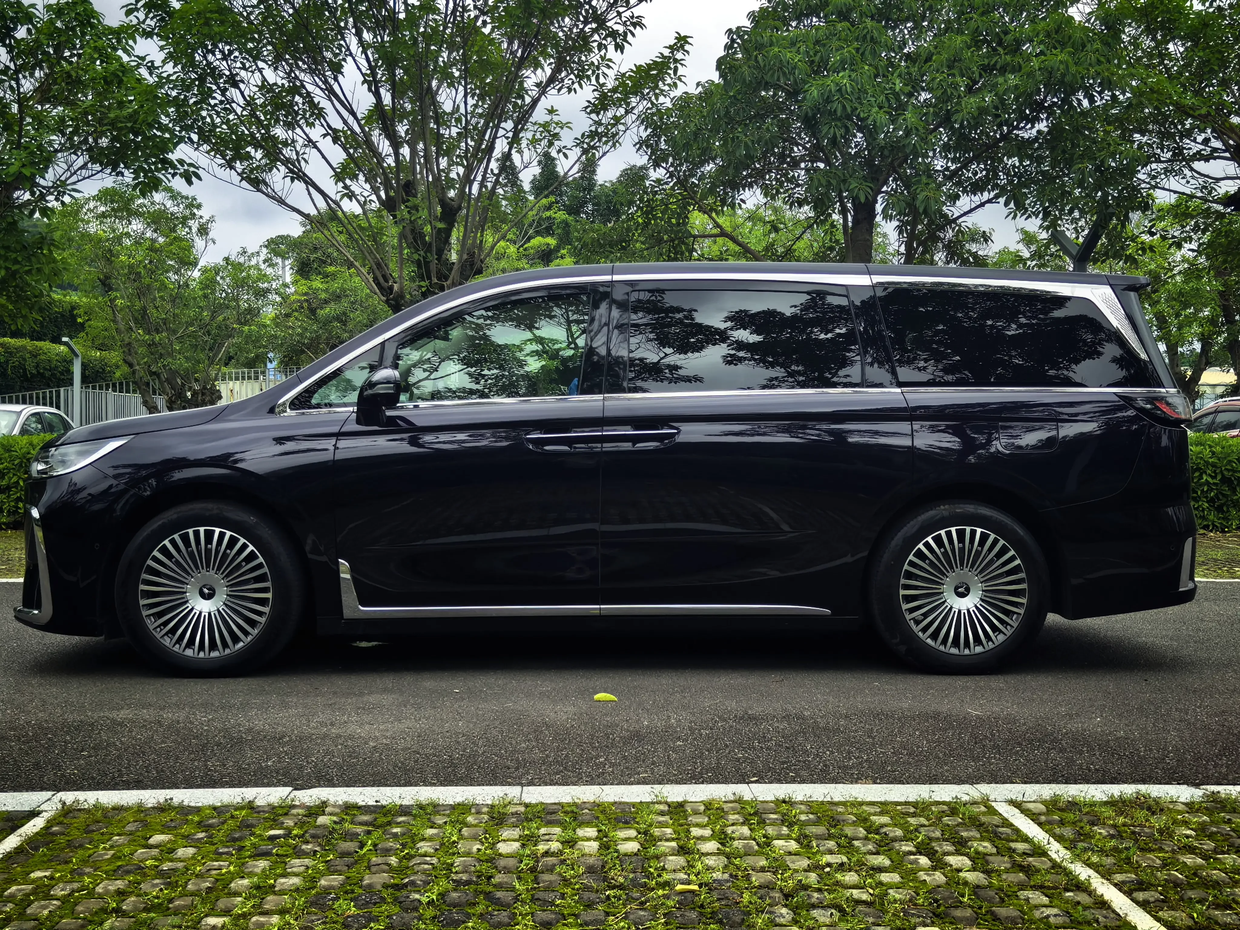 Voyah Lantu Dreamer PHEV