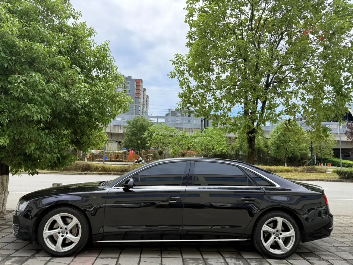 Audi A8