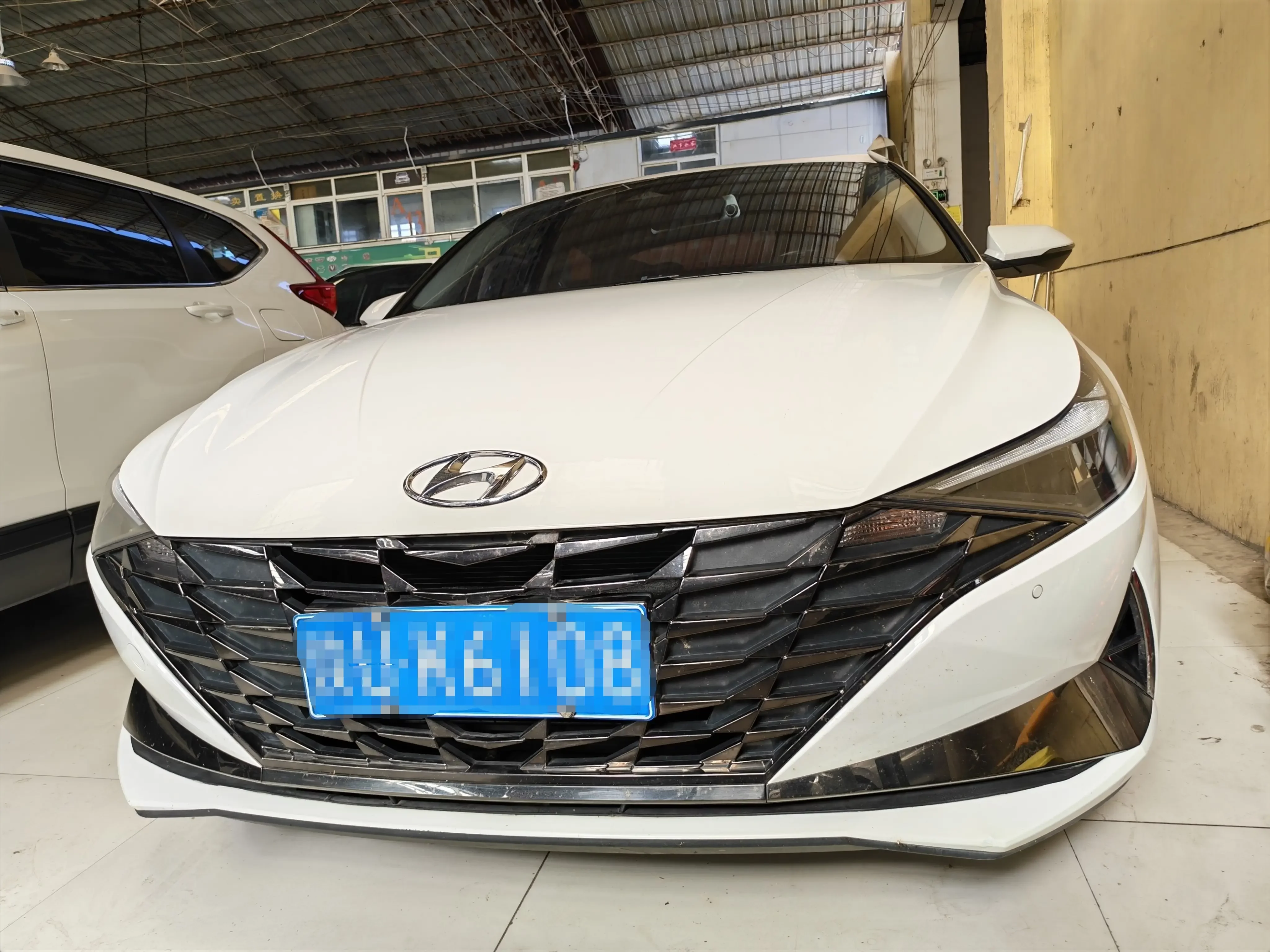 Hyundai Elantra