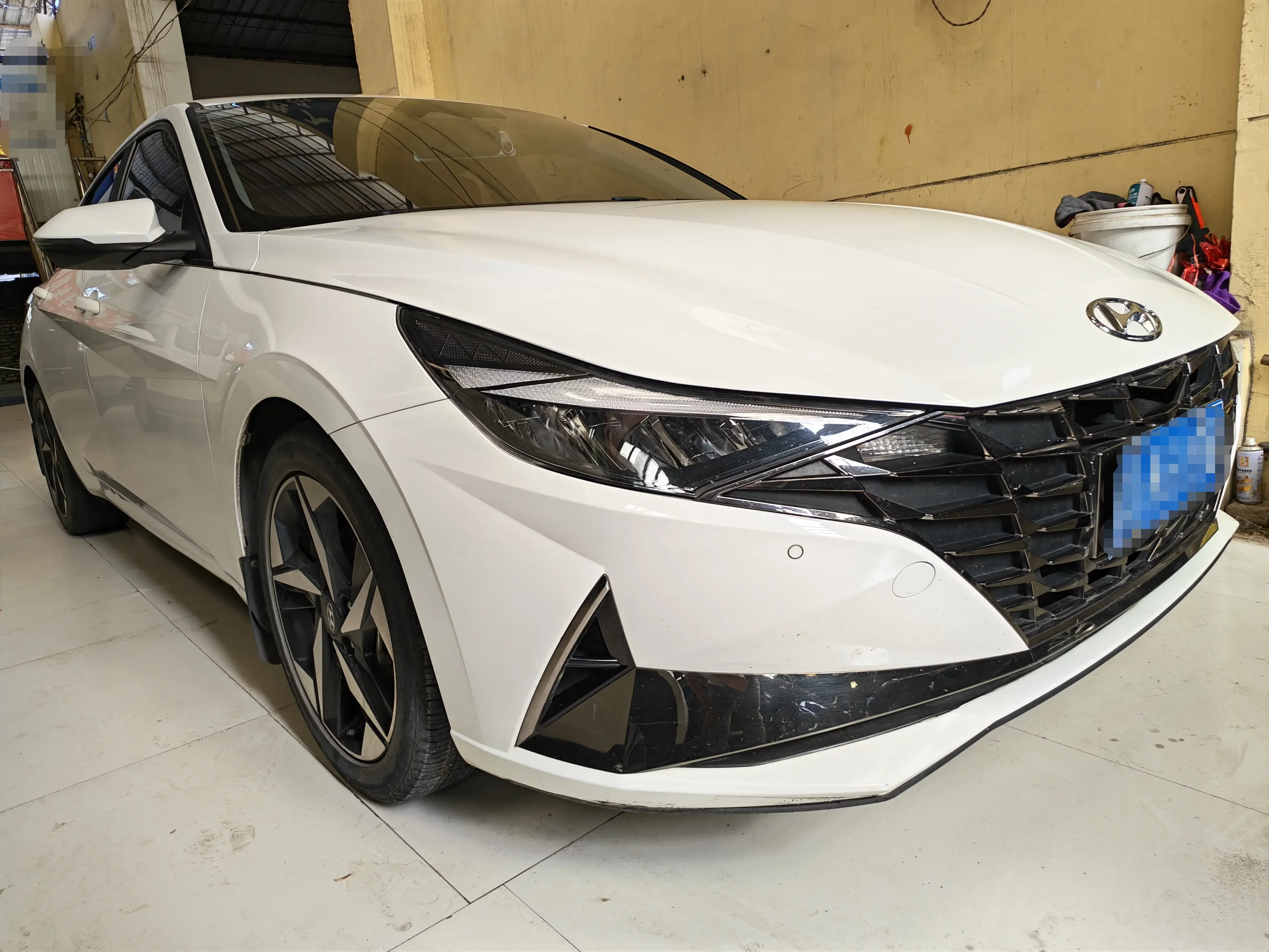 Hyundai Elantra