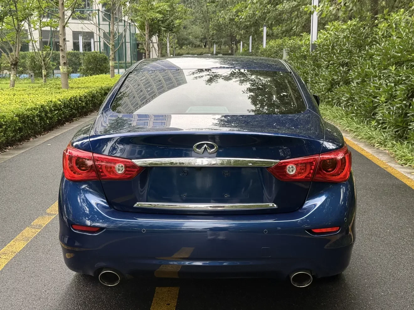 Infiniti Q50L